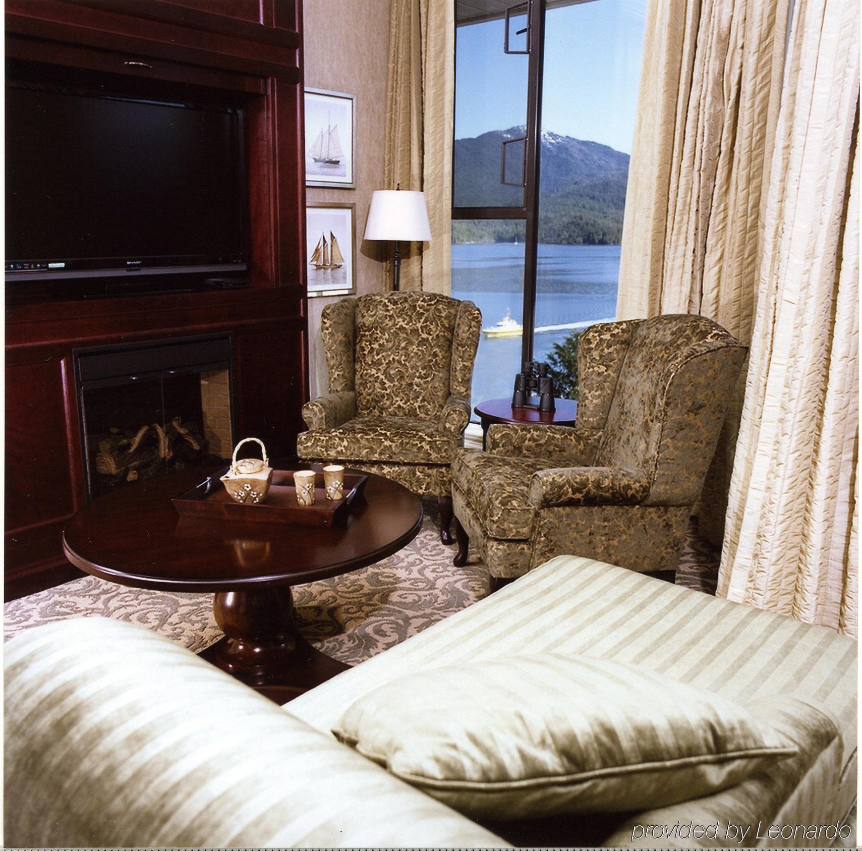 Crest Hotel Prince Rupert Exterior photo
